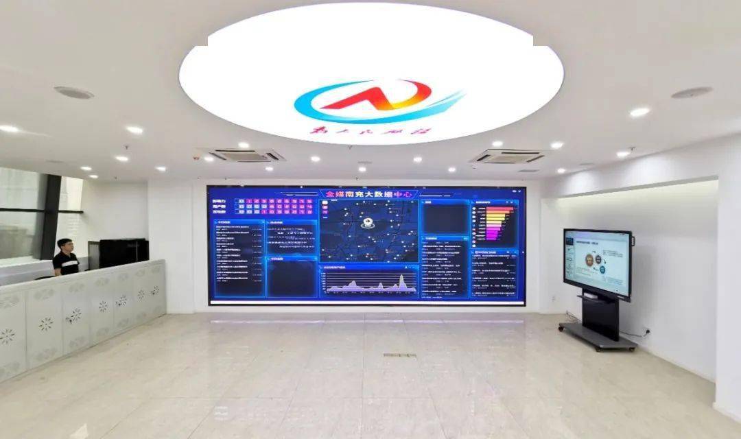 關于互聯(lián)網(wǎng)新聞許可證圓點直播的信息