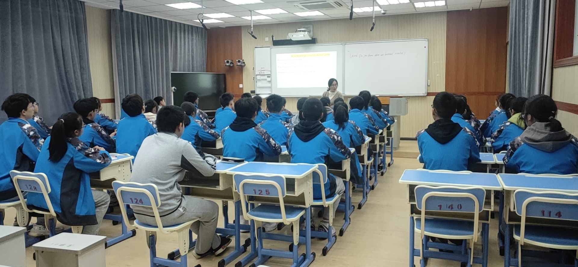 互聯網結對同步課堂新聞(互聯網+義務教育同步課堂報道)